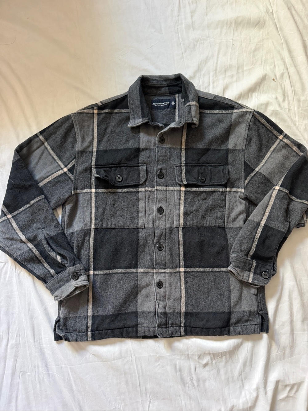 Abercrombie & Fitch Heavyweight Shirt Jacket Flannel Gray Plaid Soft AF Medium - Picture 2 of 8